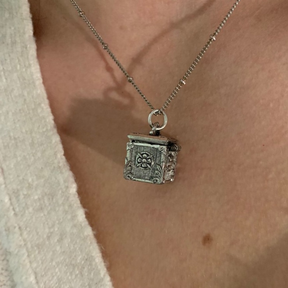 Locket necklace - Picture 2 of 4